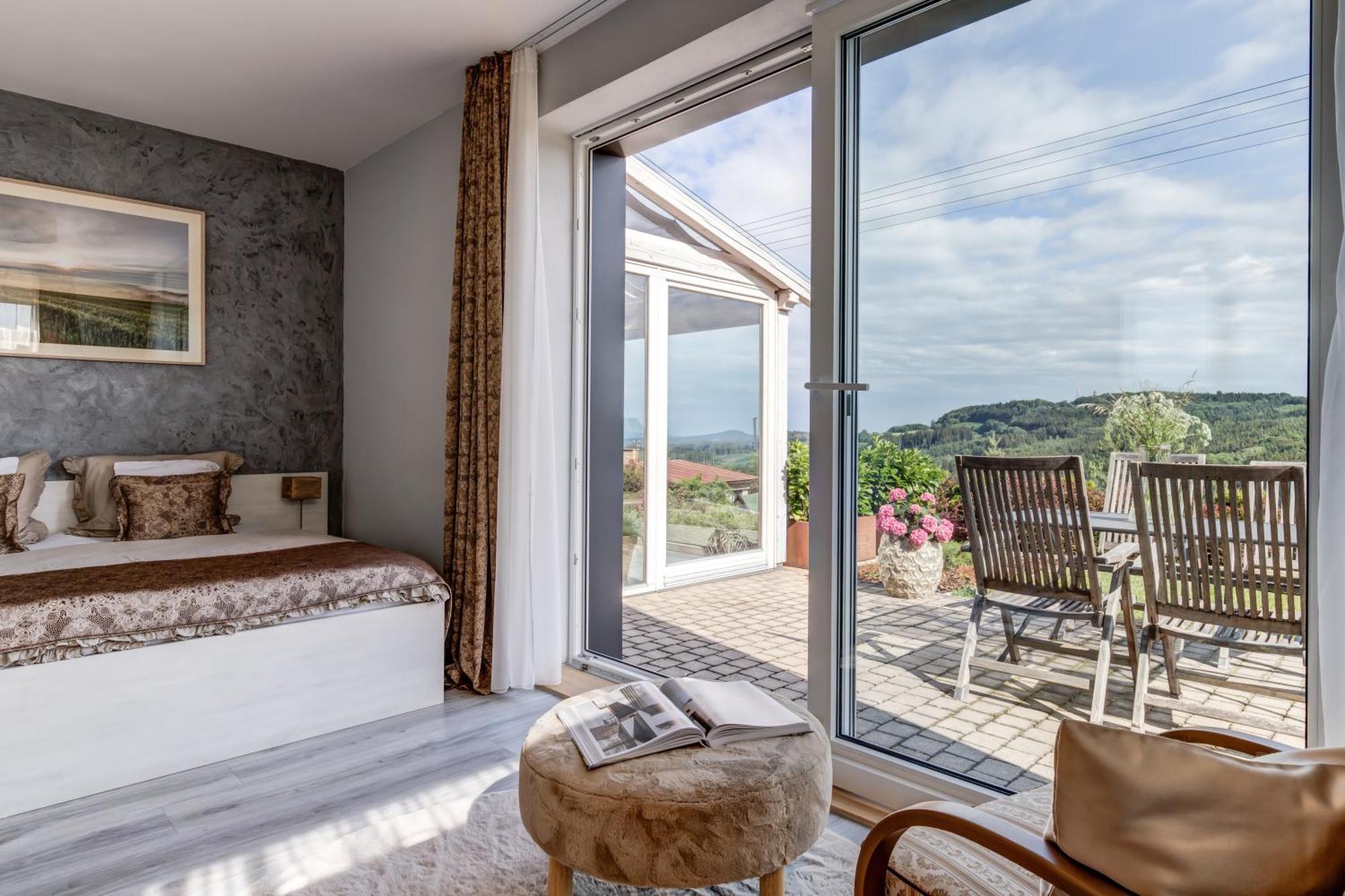 Wellness Apartmany Cesky Raj & Biokolna Lomnice nad Popelkou Exterior photo